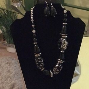 Bracelet, earring and necklace set!